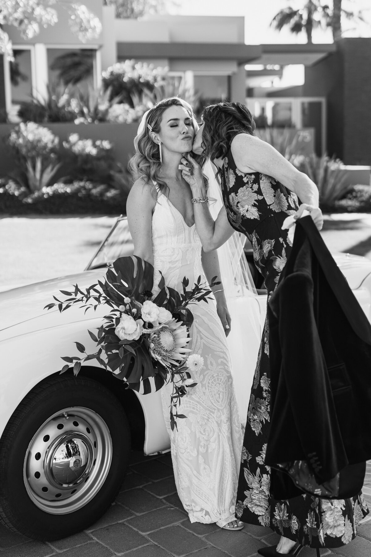 Ali-Joey_Palm-Springs-Wedding_Hannah-Berglund-Photography-301