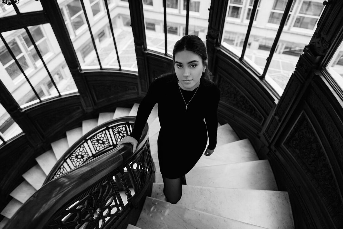 nm-01-oriel-stairs