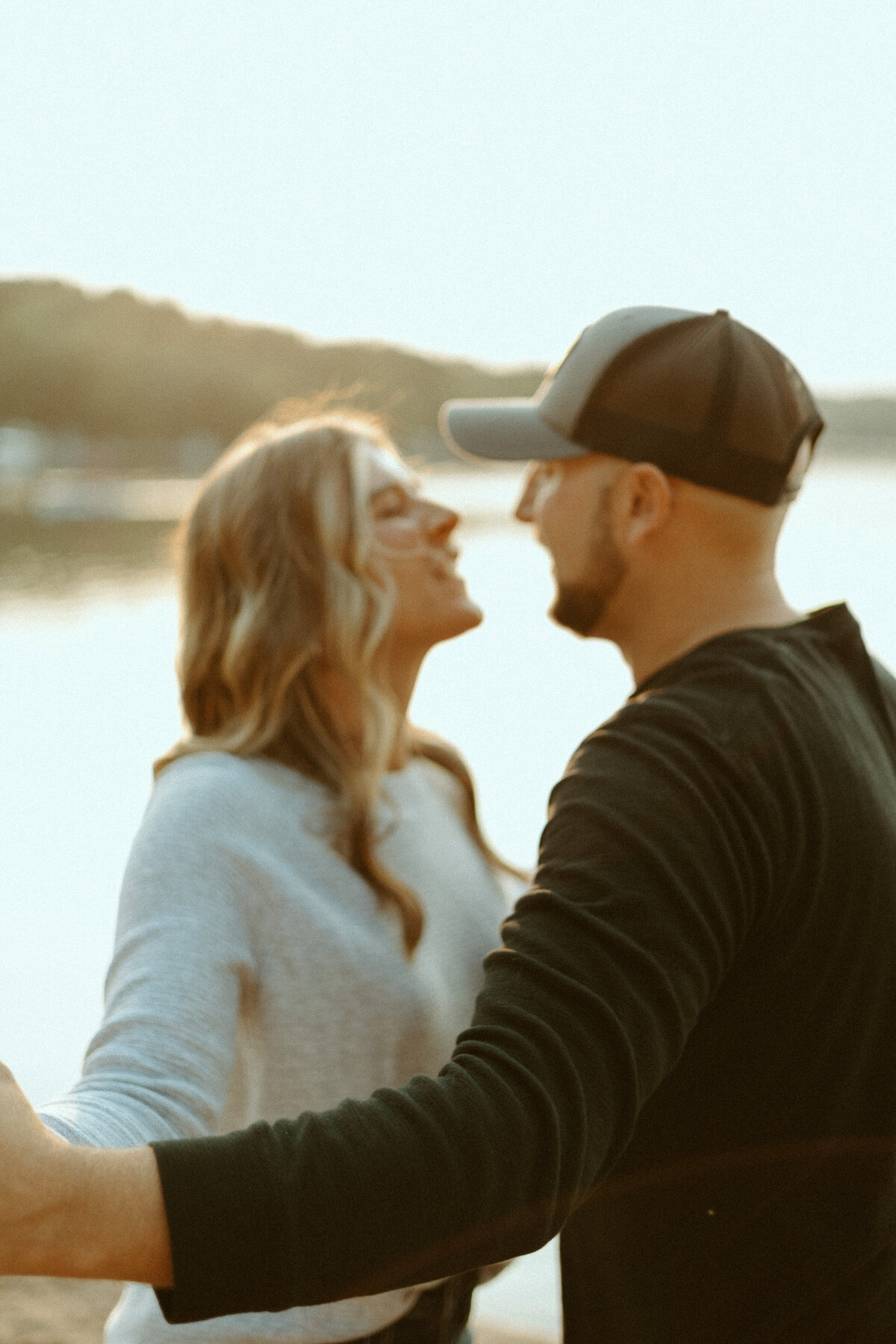 Stillwater-Minnesota-Golden-Hour-Beach-Engagement-Photography-2