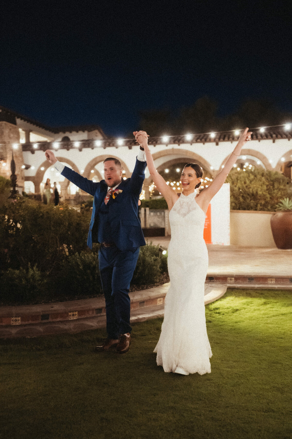 Sarah & Steven Wedding Sneak Peeks-151