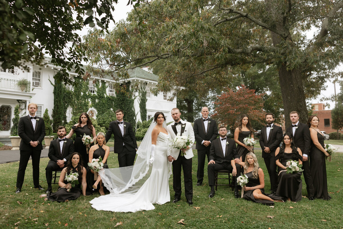 charleston-wedding-photographer-bridesmaids-groomsmen-portraits-maggie-collazo