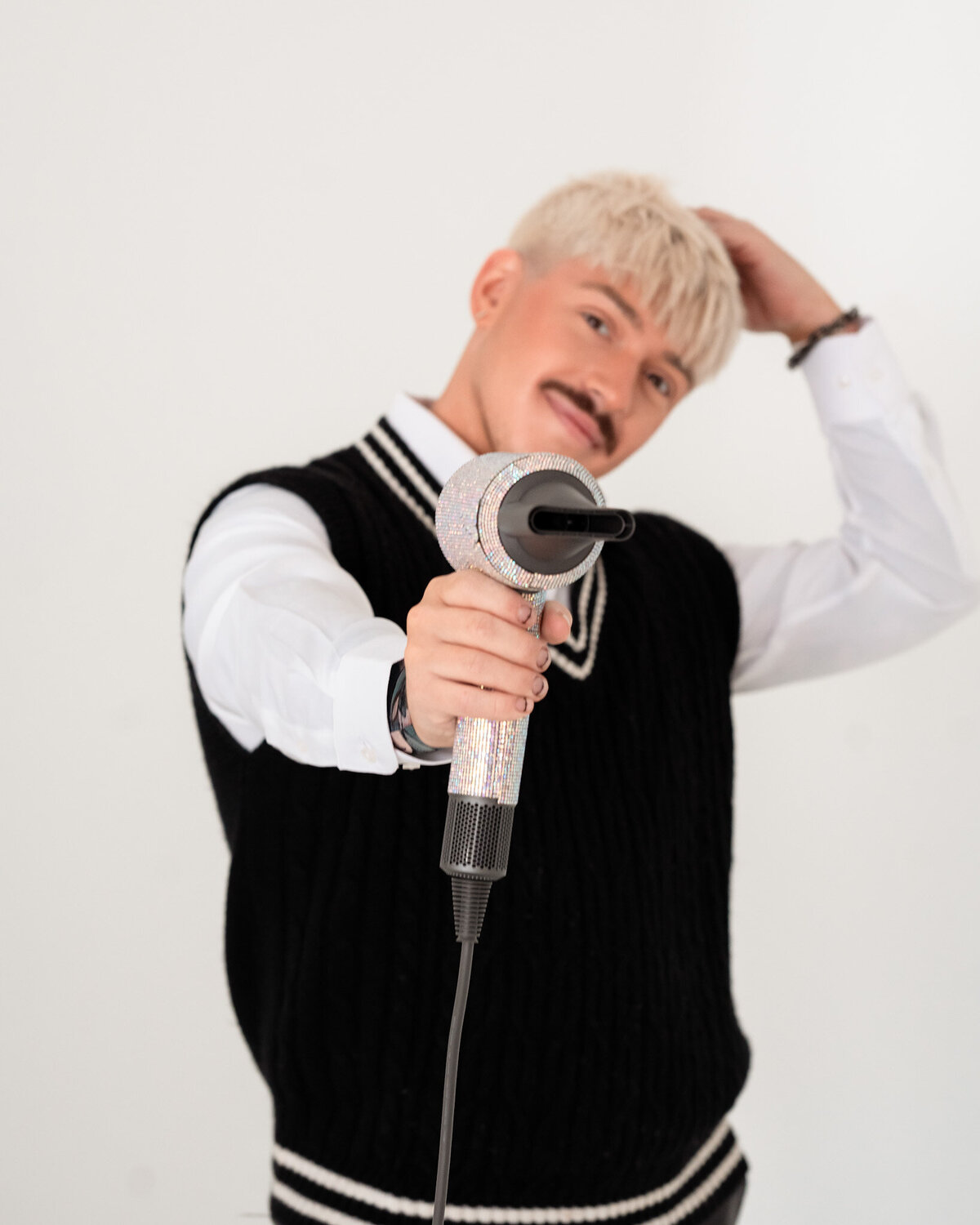 hair-stylist-branding-session-at-jax-mini-studio-jacksonville