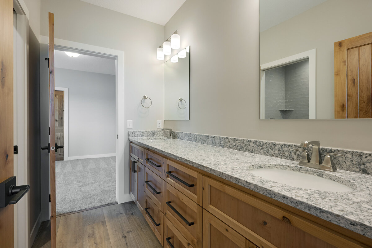 Lakewood Homes and Remodeling_9852 Endicott Ave NW_040