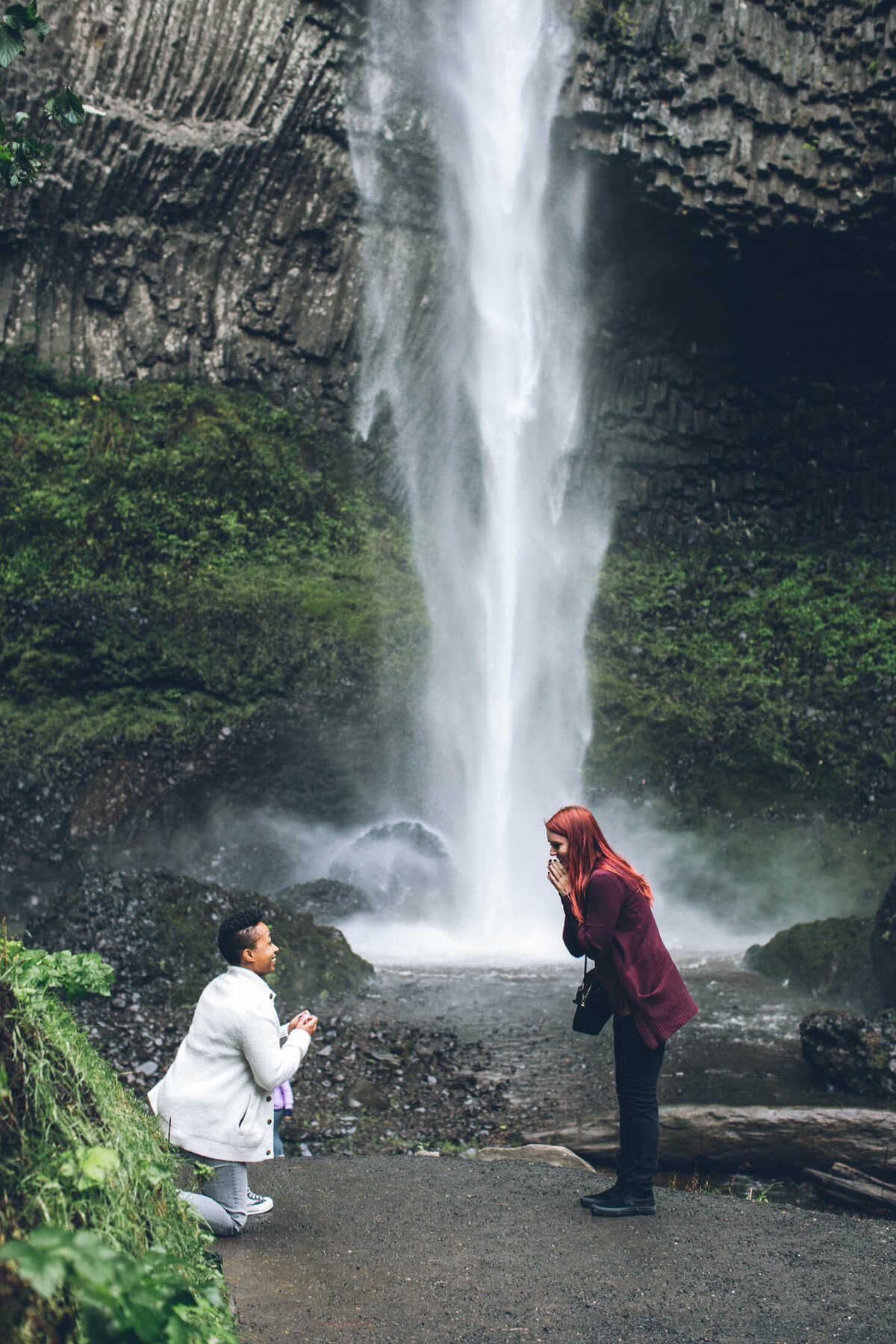 portland-elopement-photographers-latourell-falls-waterfall-1