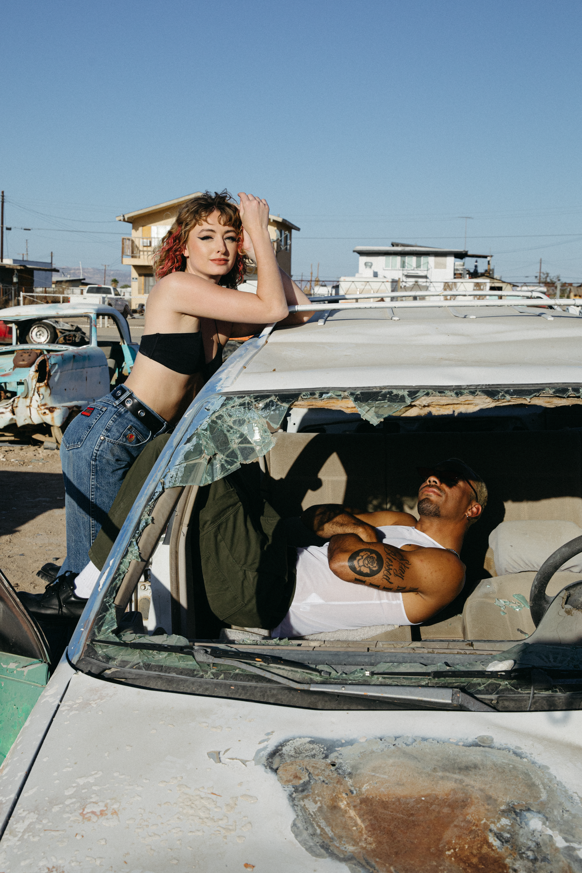 Junkyard-Trashy-Engagement-Shoot-3670