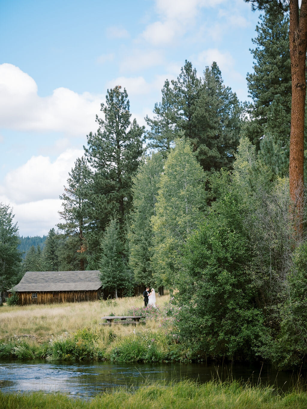 bend-oregon-wedding