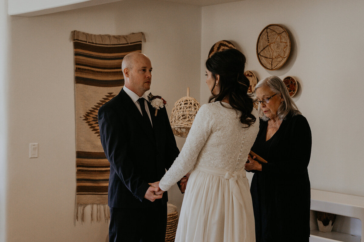 air-bnb-intimate-wedding-santa-fe-new-mexico-52