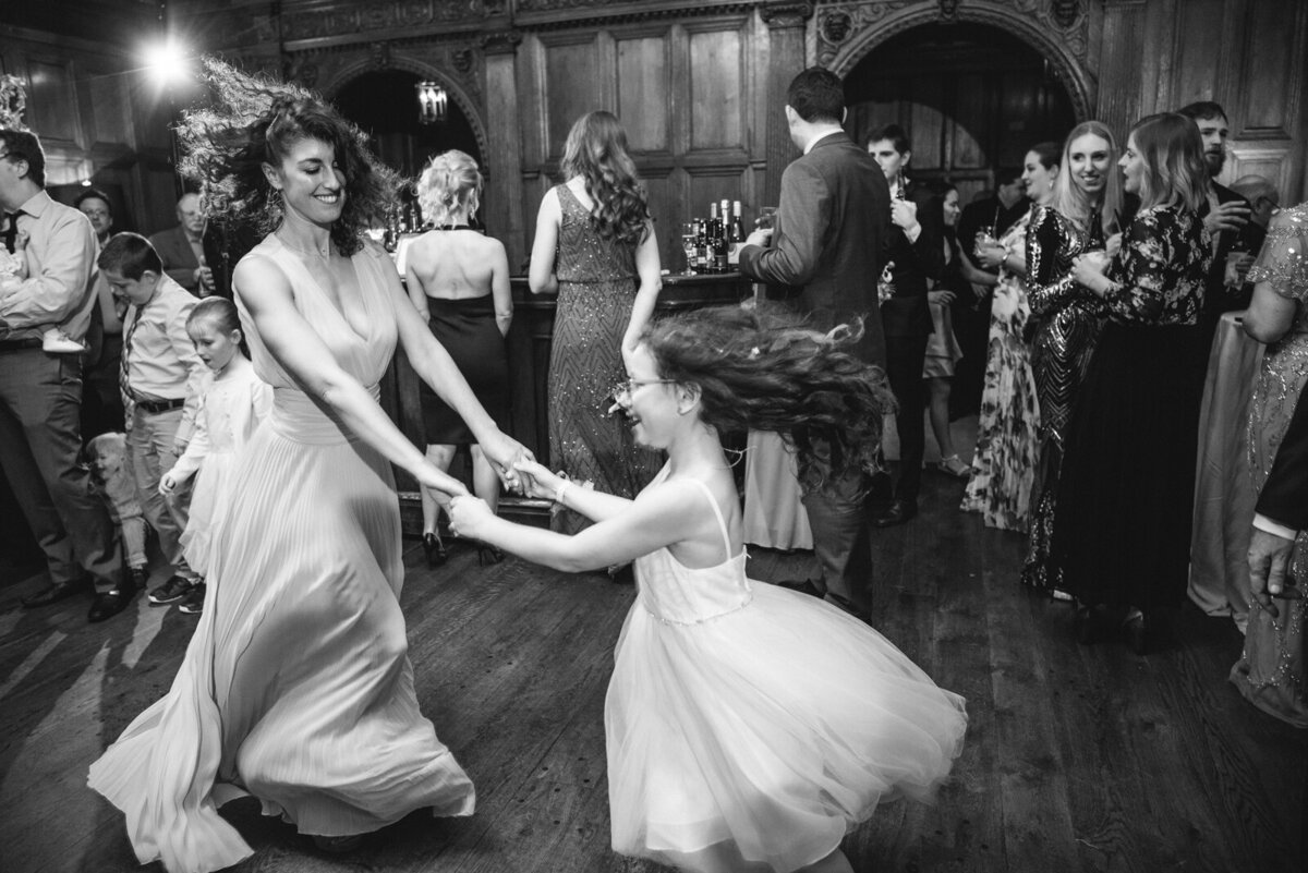 Candid moments from a wedding reception at the Stoneleigh Meridien in Dallas