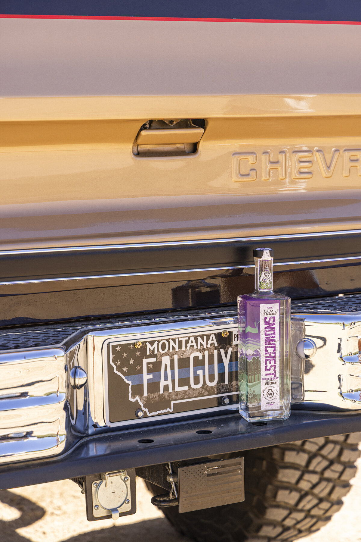 Shanna-Mae-Photography-Montana-Photographer-Business-Brand-Lifestyle-Beverage-Product-Distillery-Snowcrest-Vodka-055