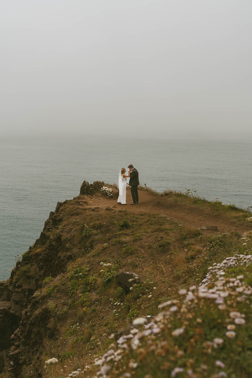 Emily-Noelle-Photo-Micro-Wedding-Photos-Cannon-Beach-03194_websize