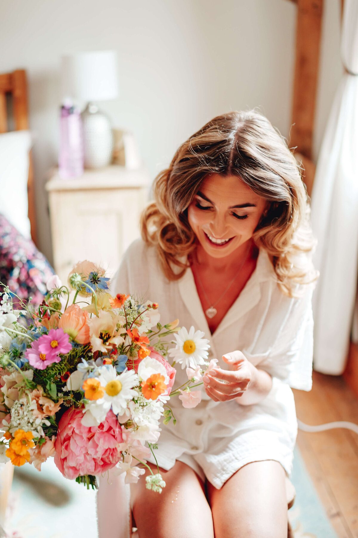 Issy-and-Bella-Floral-Design-Wedding-Florist-Herefordshire-Haybarn-House-J-L13