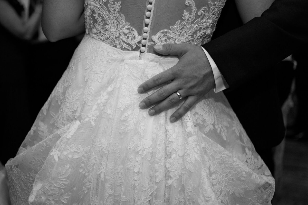 Nichole-Babiez-Photography-Dunham-woods-Geneva-Illinois-Wedding-luxury-editorial-timeless-modern-candid-bride-inspiration-chicago-photographer--136