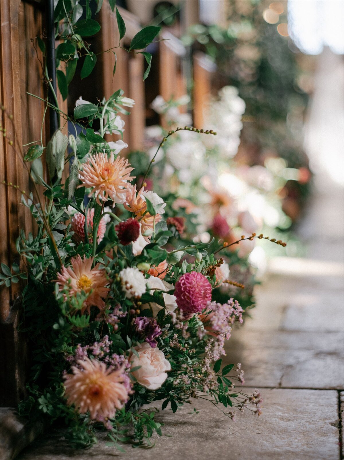 MadelineGeorge_Ceremony_0376_Wizz & Wild Wedding Florals