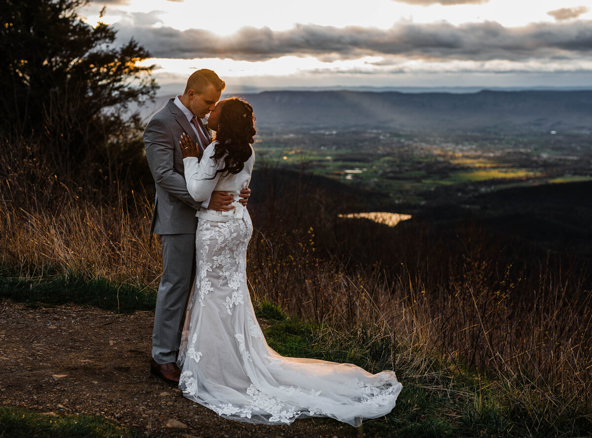 THORNBERG_ELOPEMENT_24-15