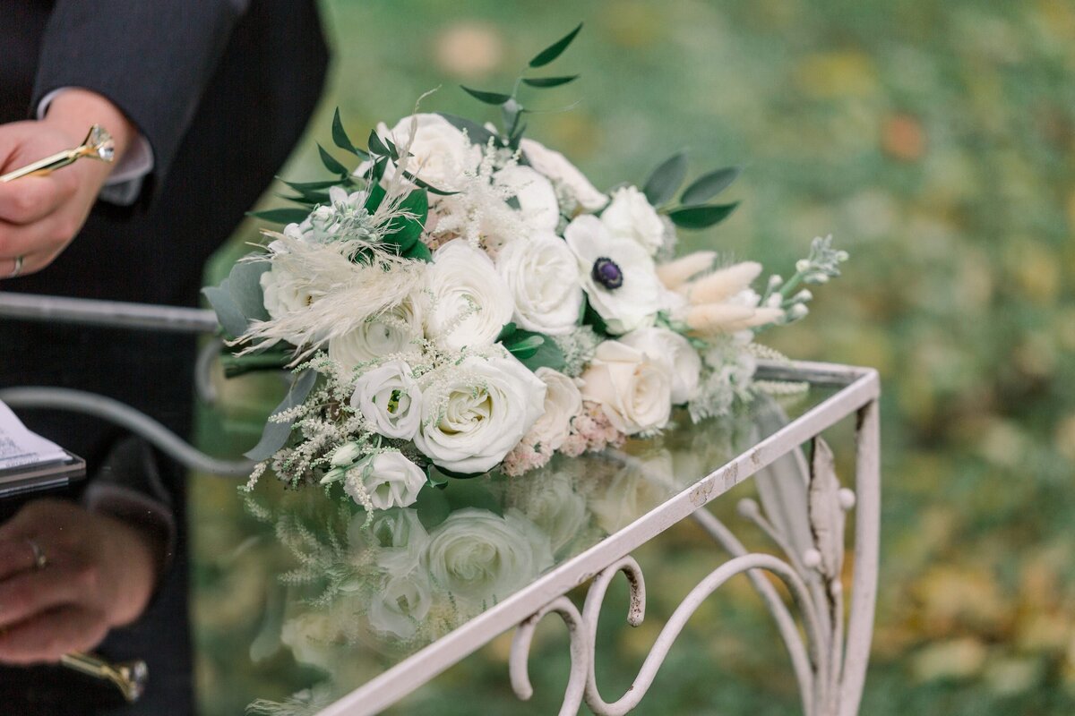 M&D Wedding Red Fox Farm Events Norfolk Wedding Flowers38