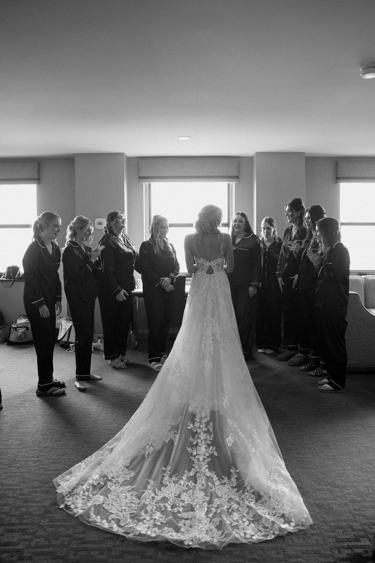 Jack-and-Julia-6.16.2023-Nichole-Babiez-Photography-Chicago-Illinois-wedding-photographer-bridgeport-art-center-downtown-wrigley-building-union-station-couples-wedding-party-portraits-reception-candid-luxury-downtown--16