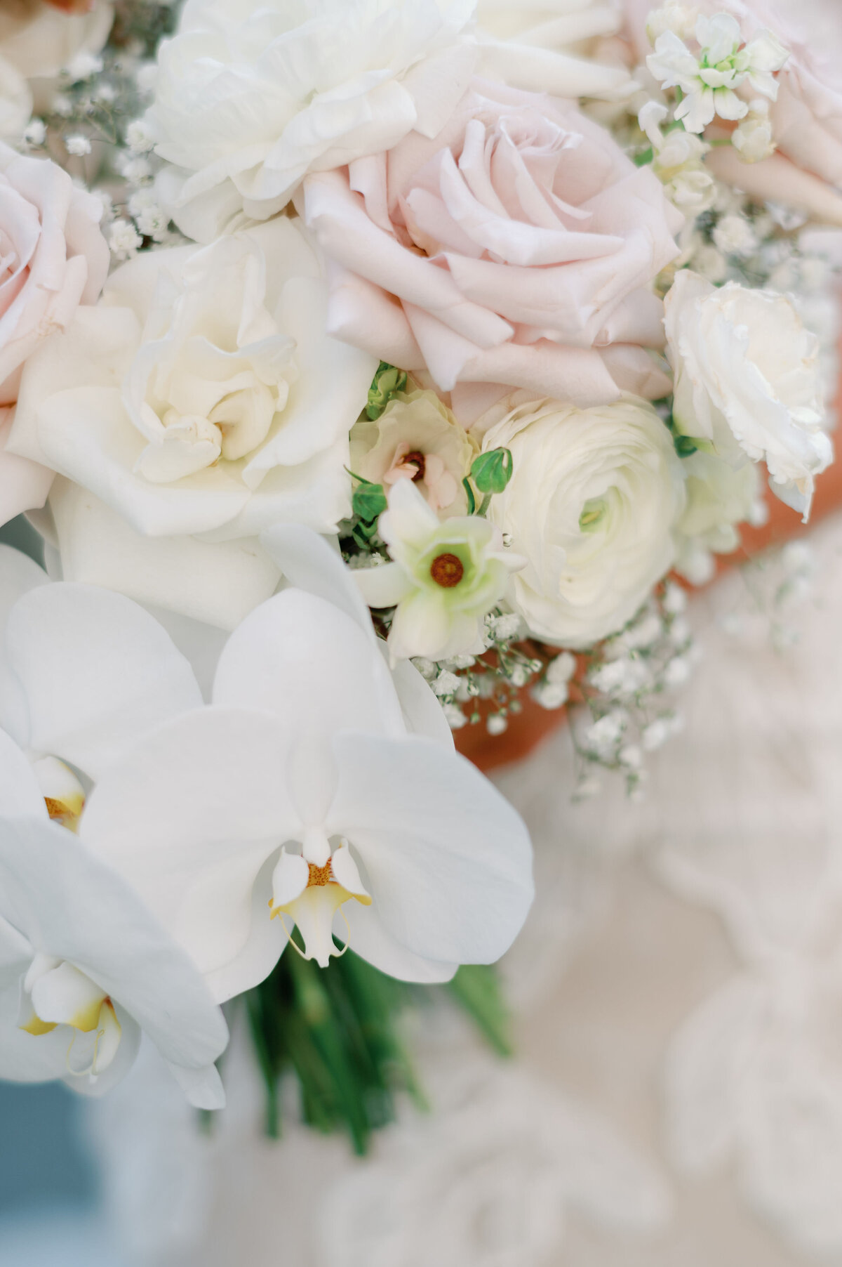 Meraki Design Wedding and Event Floral Studio Florist Wedding Flowers Full Service St. Louis Destination Luxury Floral Design Florists Designers Personal Unique Mandernach-5-portraits-47