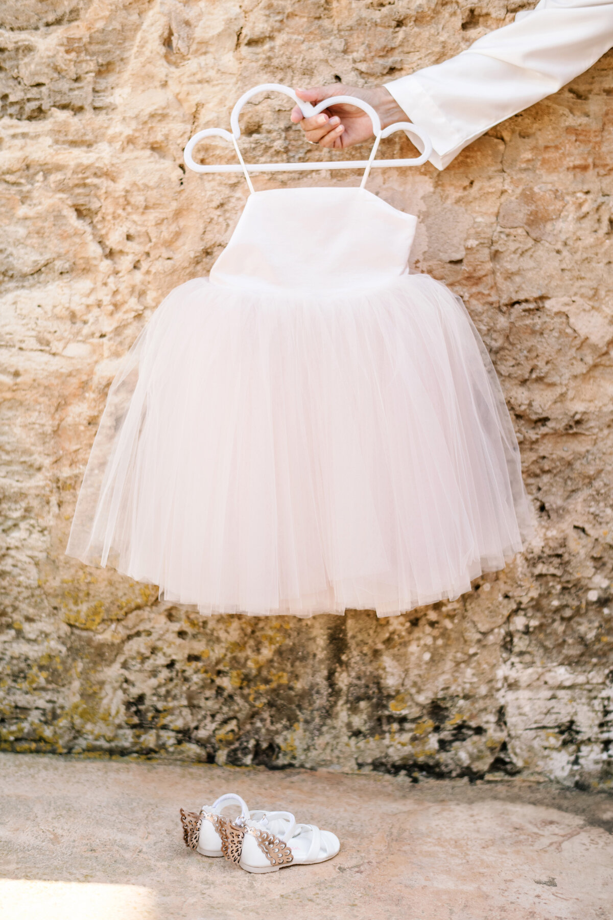 flower girl outfit for destination wedding in mallorca