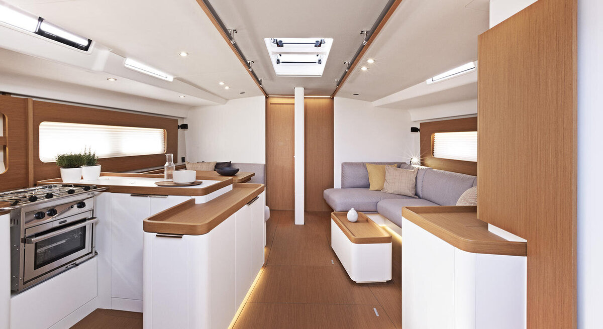 beneteau-first-yacht-53-interior-1