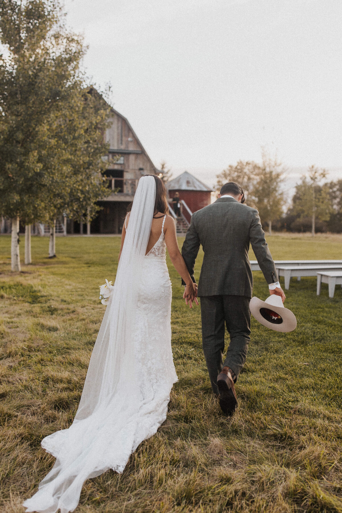 firelight-farms-wedding-boxeman-mt-planned-by-elysian-events-15