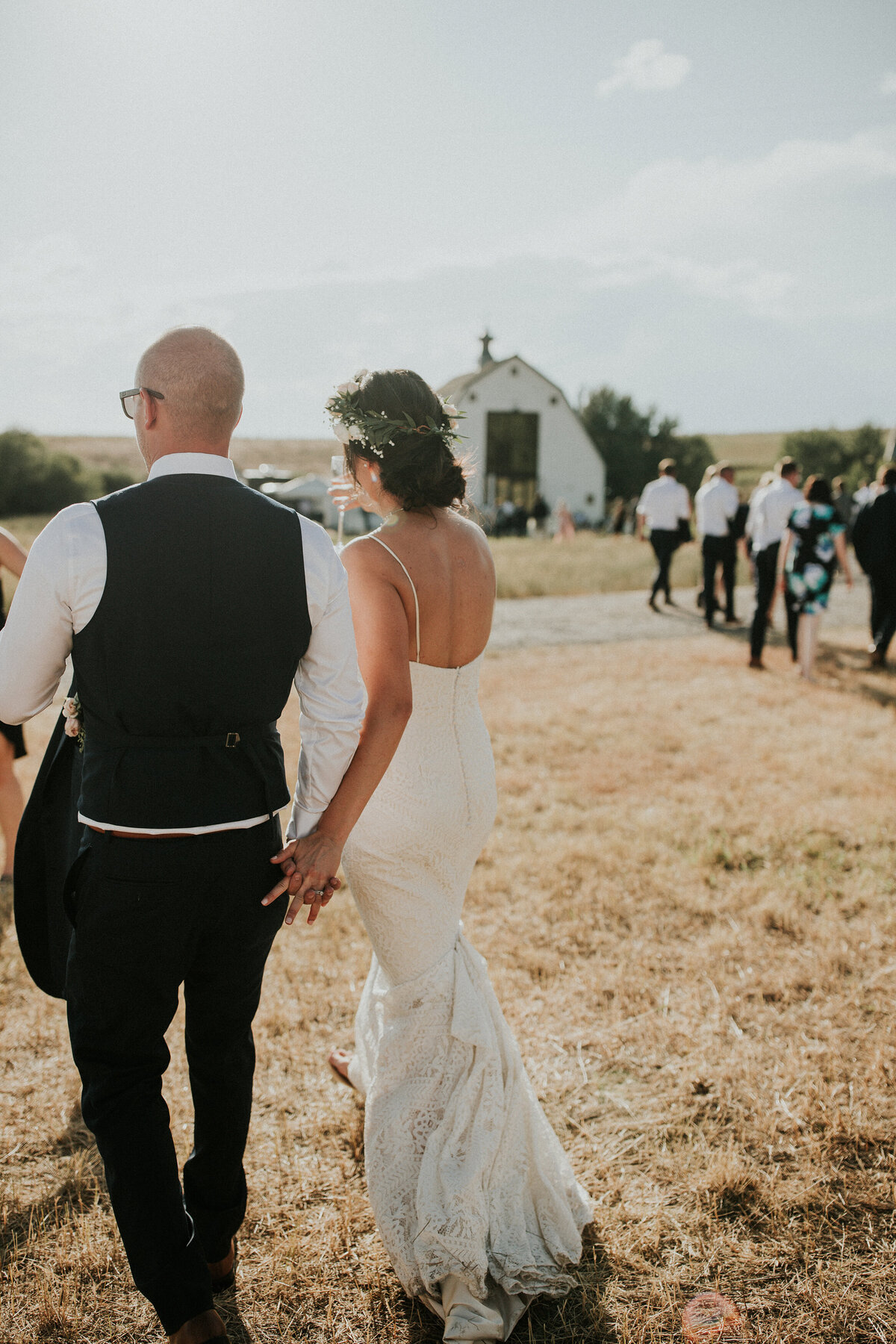 outdoor-barn-wedding-photography-montana-26