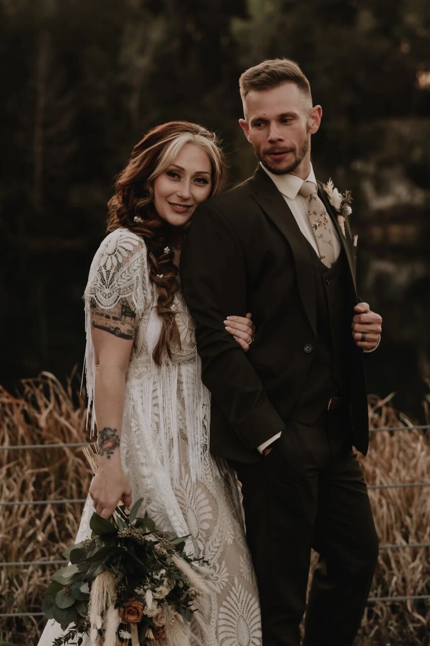 paisley-sunshine-white-rock-canyon-elope-in-tampa-chantilly-chic-celebrations-11