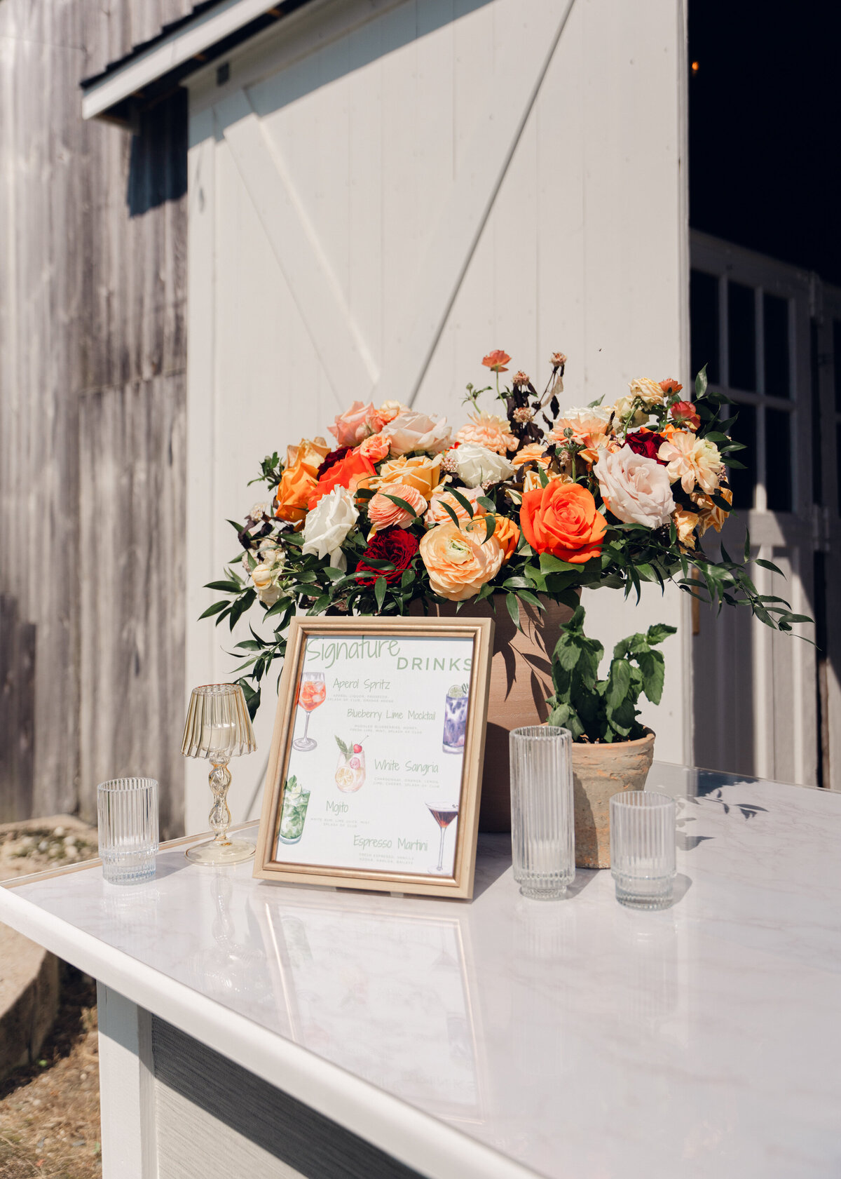 signature-drinks-deere-creek-farm-wedding-granby