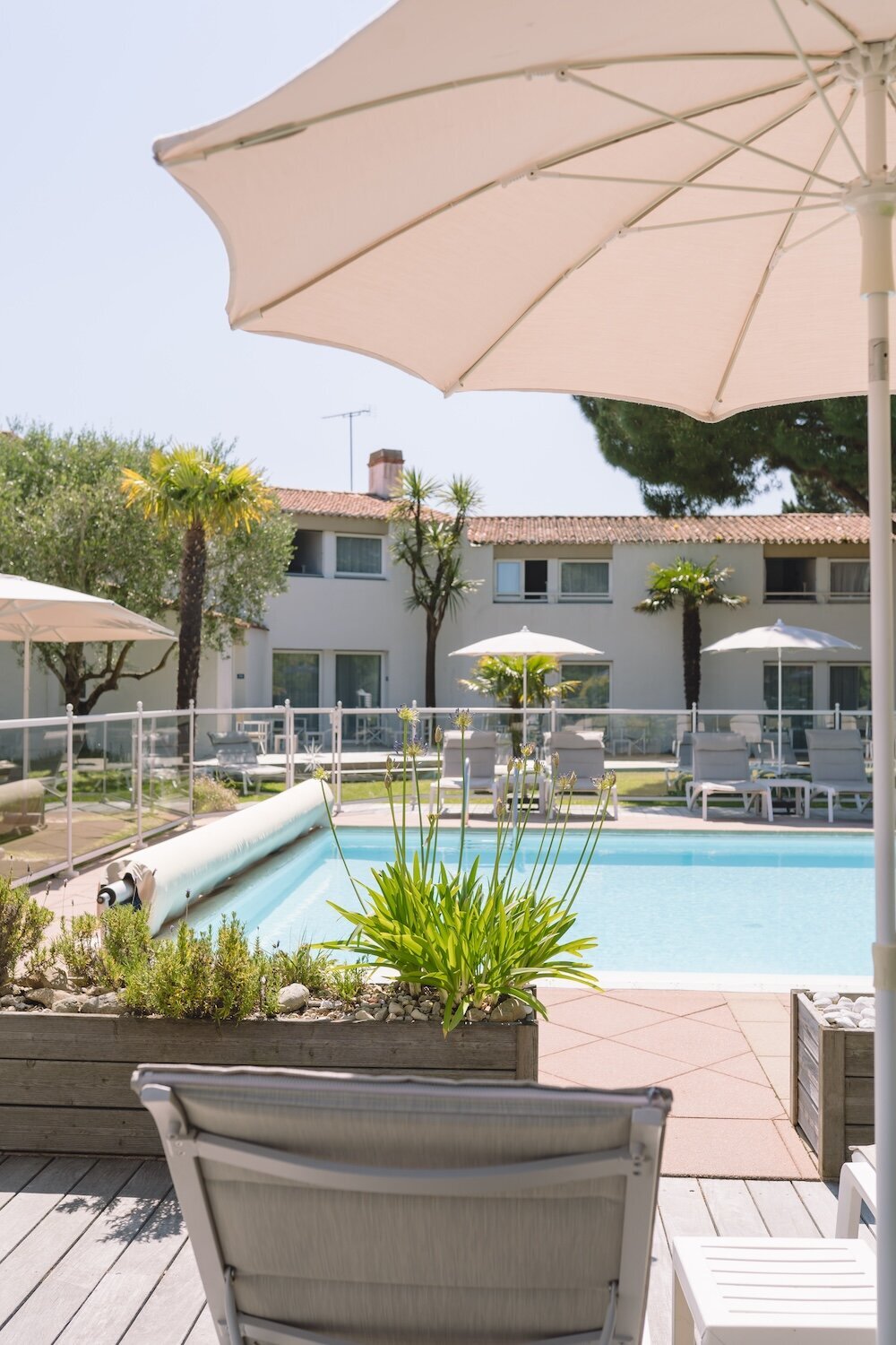 24-piscine-hotel-noirmoutier