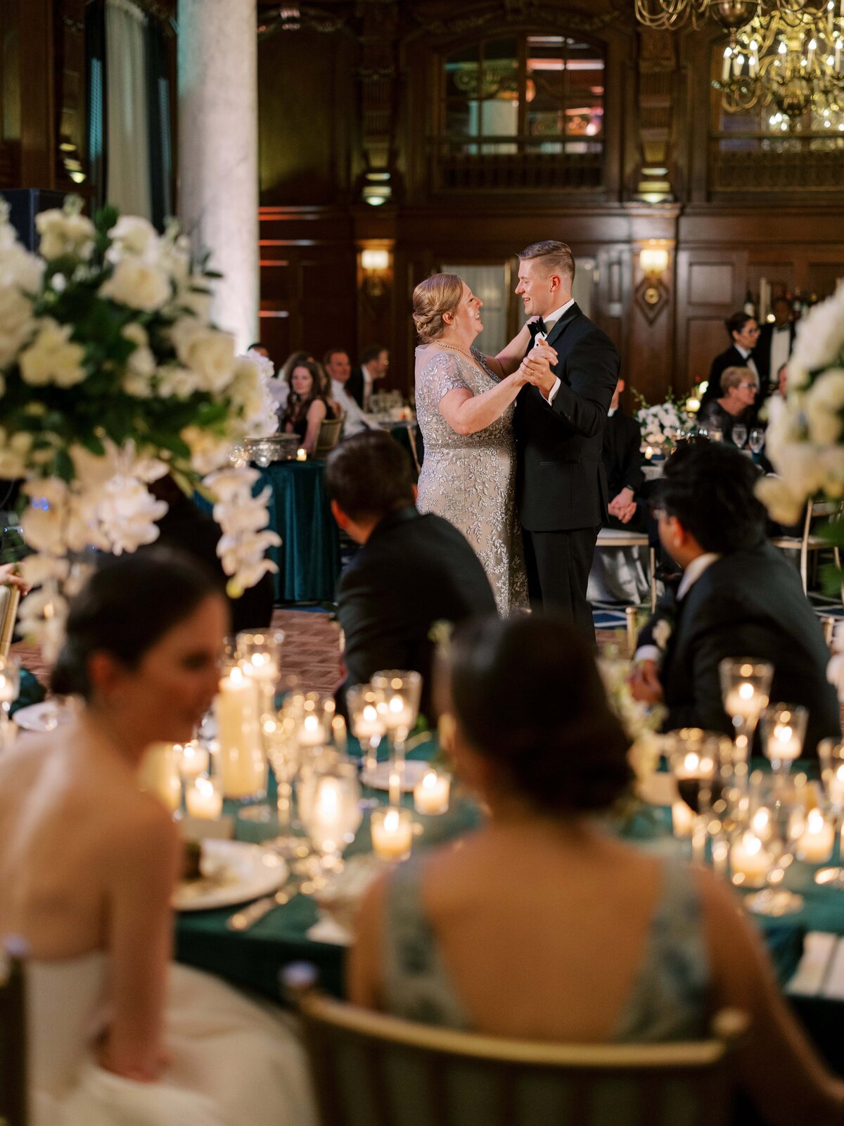Danielle-Defayette-Photography-The-Willard-Wedding-DC-1057