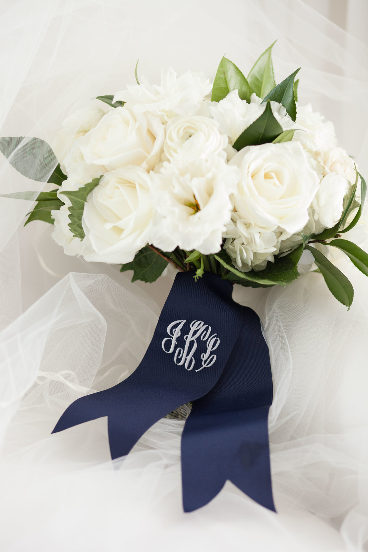 Life in Bloom Best Chicago Wedding Florist Ivy Room Preppy and Classic Wedding1