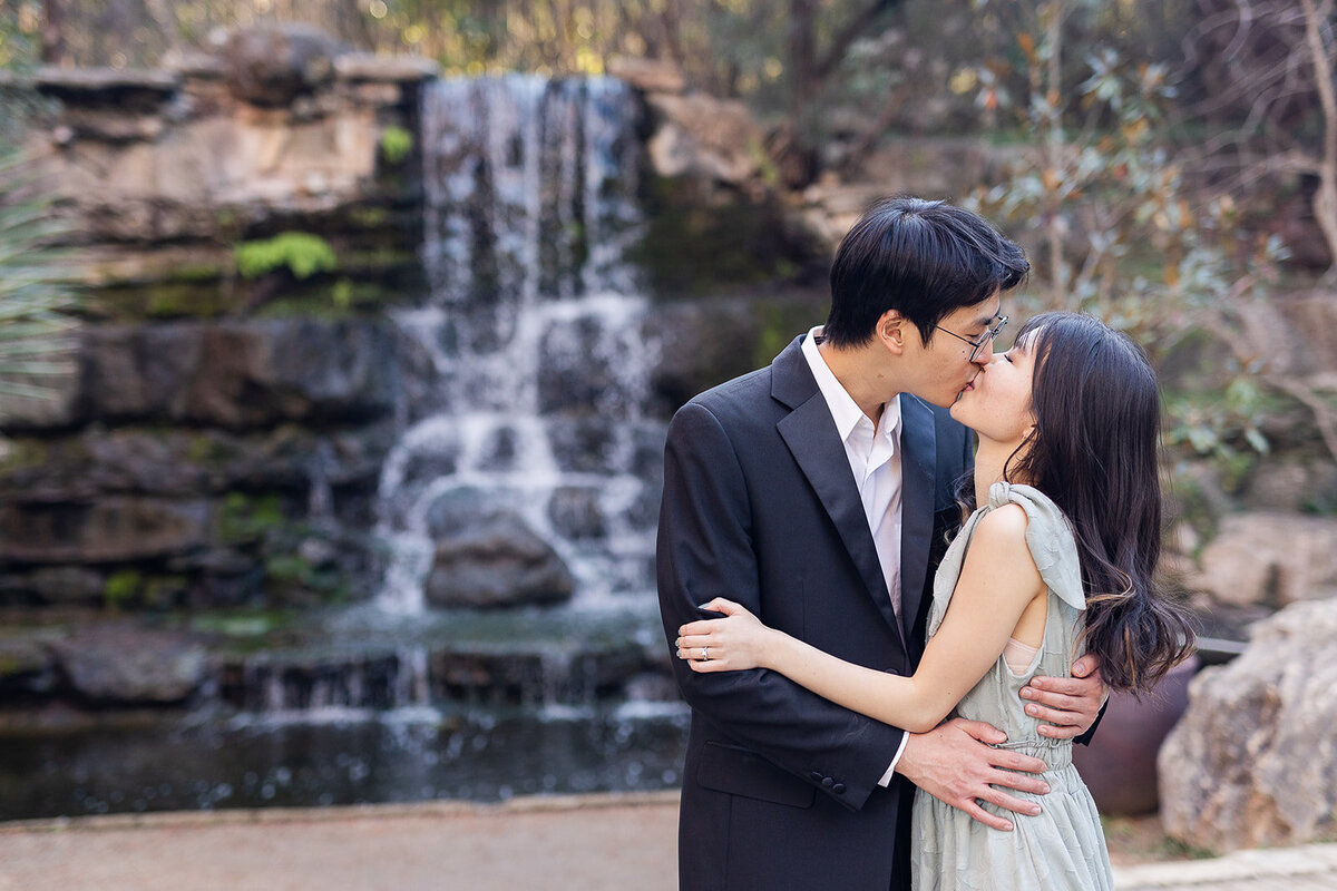 Zilker_botanical_garden_engagement_photos18