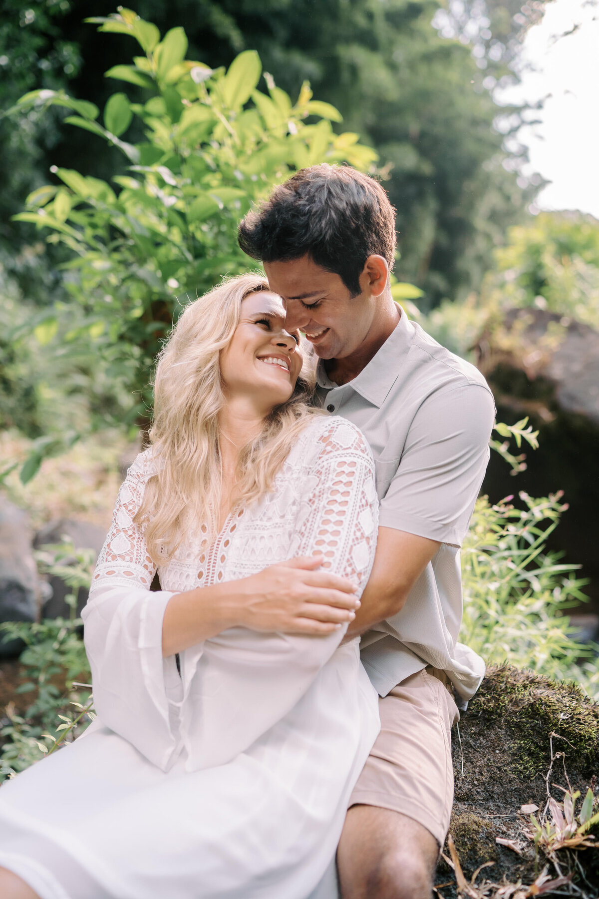 oahu-engagement-session-private-estate-10