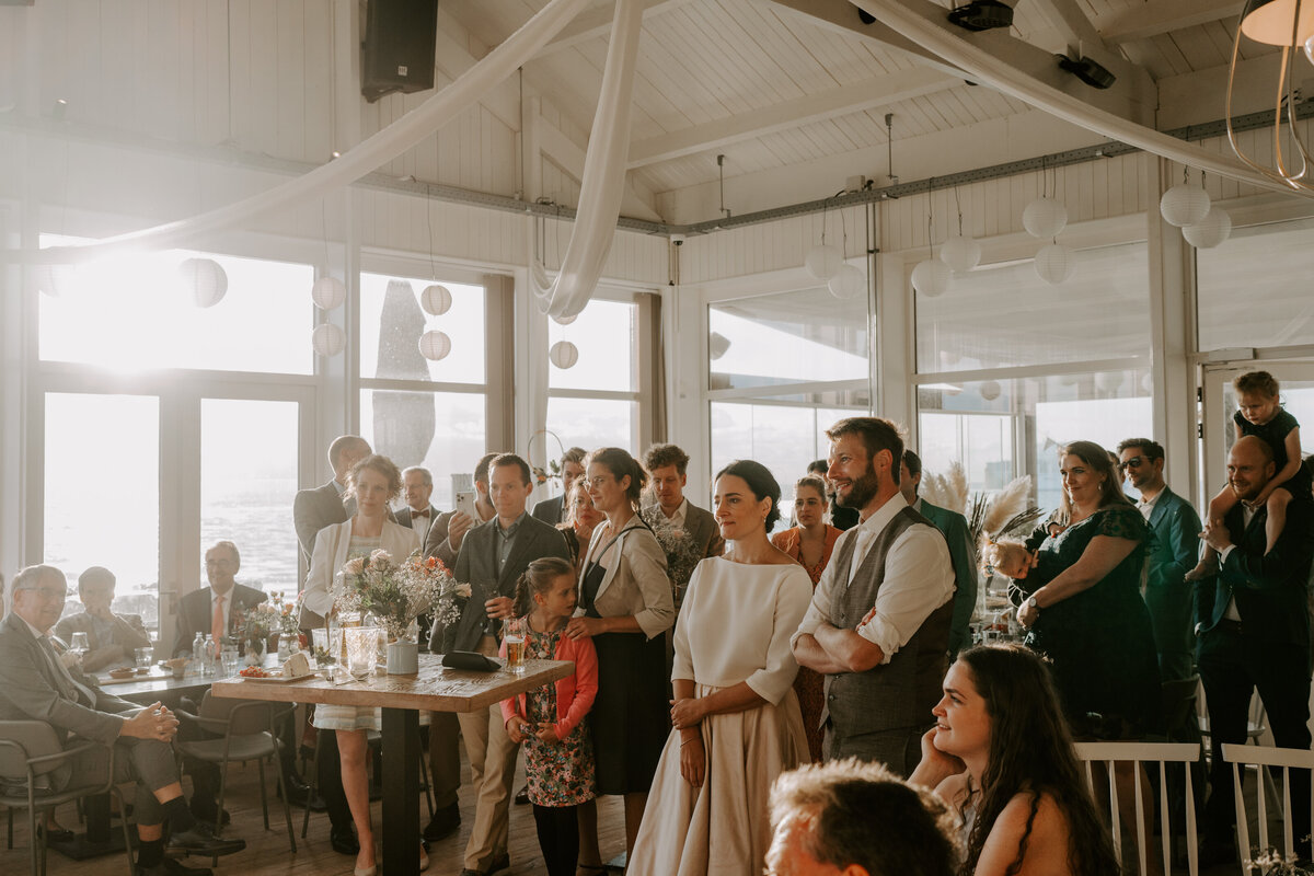 Trouwfotograaf in Zeeland. De leukste trouwlocaties in Zeeland vind je in deze blog. Door everatilroefotografie, trouwfotograaf in Middelburg,Zeeland