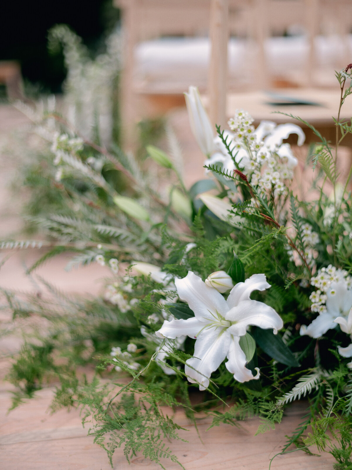 hotel-bel-air-wedding-ceremony-green-white-flowers
