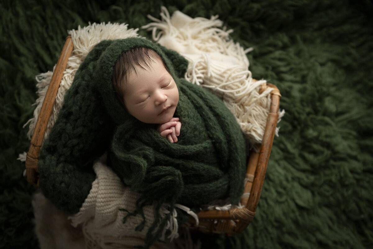 best-columbus-ohio-expert-newborn-photographer-baby-boy-amanda-estep-photography-near-hilliard