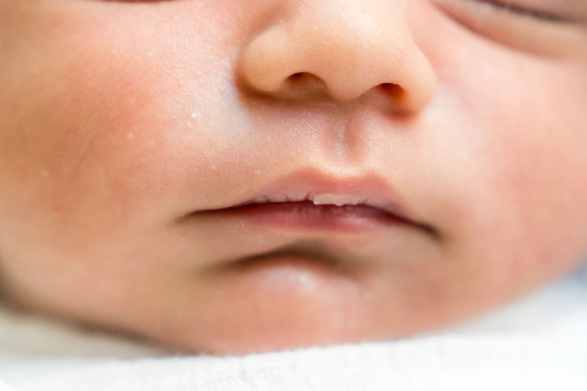 natural-light-newborn-session-austin (34)