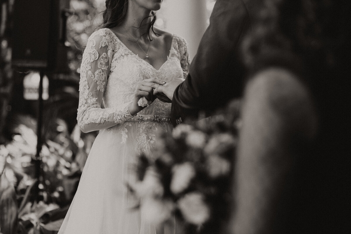 intimate-garden-district-wedding-new-orleans-17