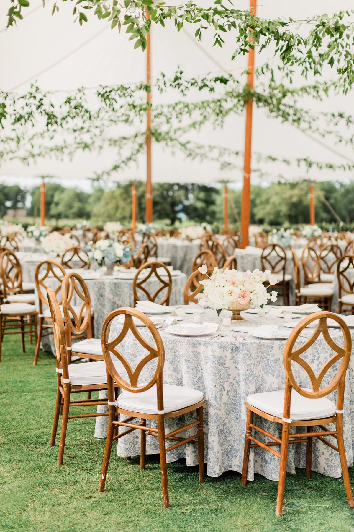 Summer wedding blue floral tablecloth garden party wedding