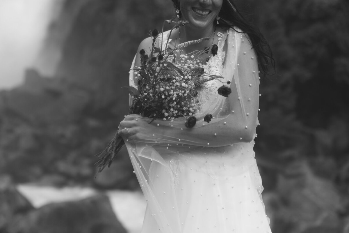 Bridal bouquet during Washington elopement with mountain views