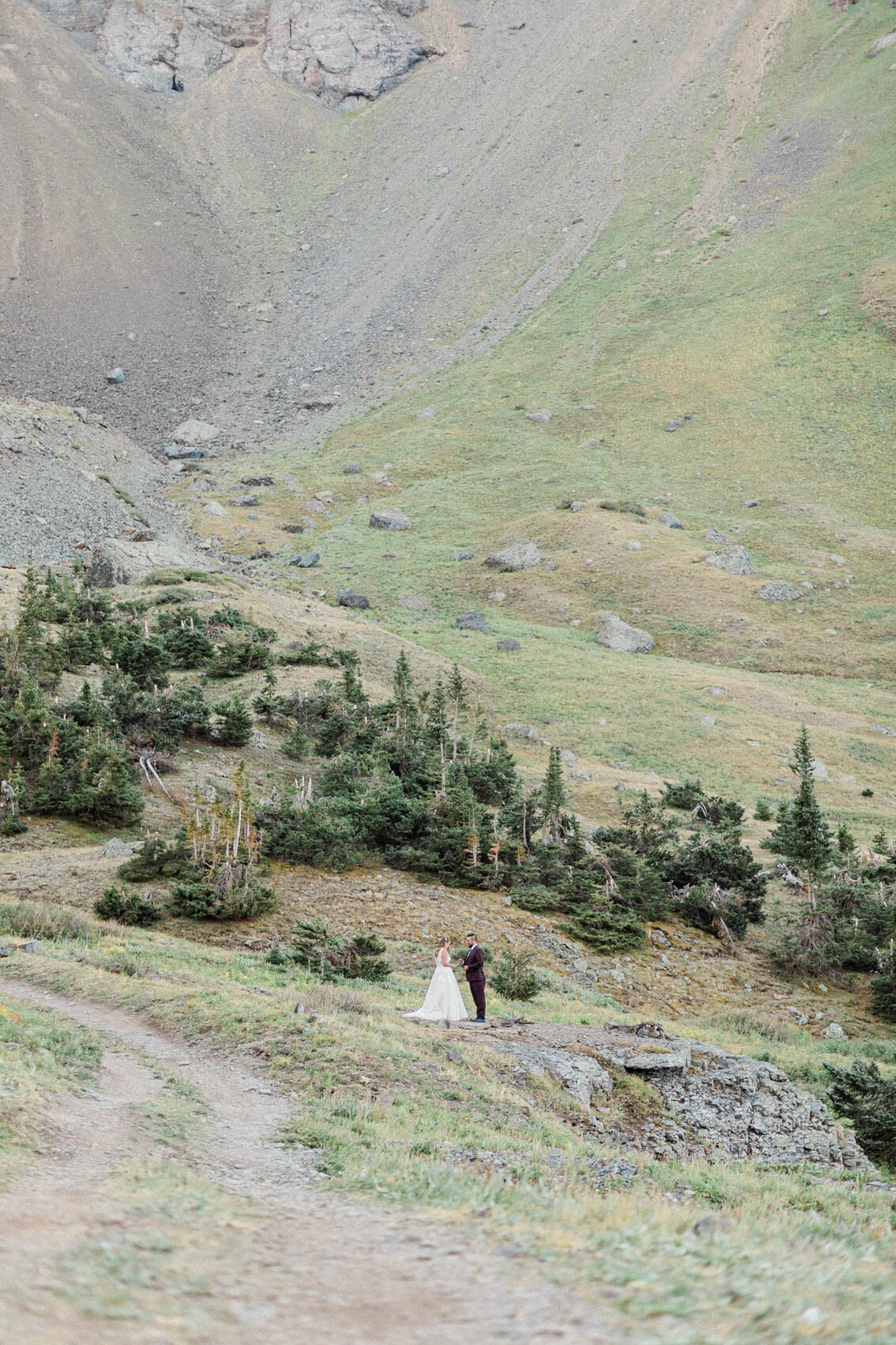 Telluride_Colorado_Summer_Sunrise_Picnic_Elopement_by_Diana_Coulter-78