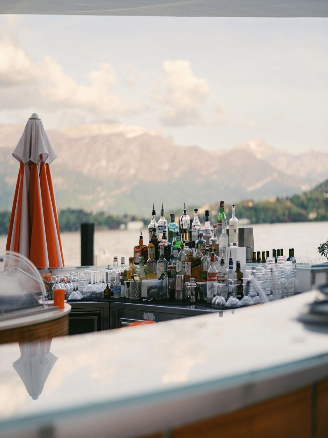 Welcome party escort cards during a Grand Hotel Tremezzo wedding, by luxury destination wedding photographer Andreas K. Georgiou  