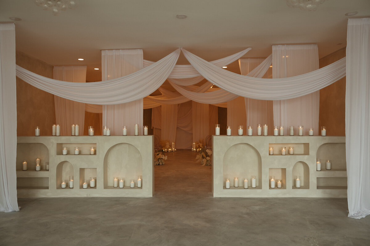 ThatChapelDowntownDrapedCeremonyVenueLasVegas24