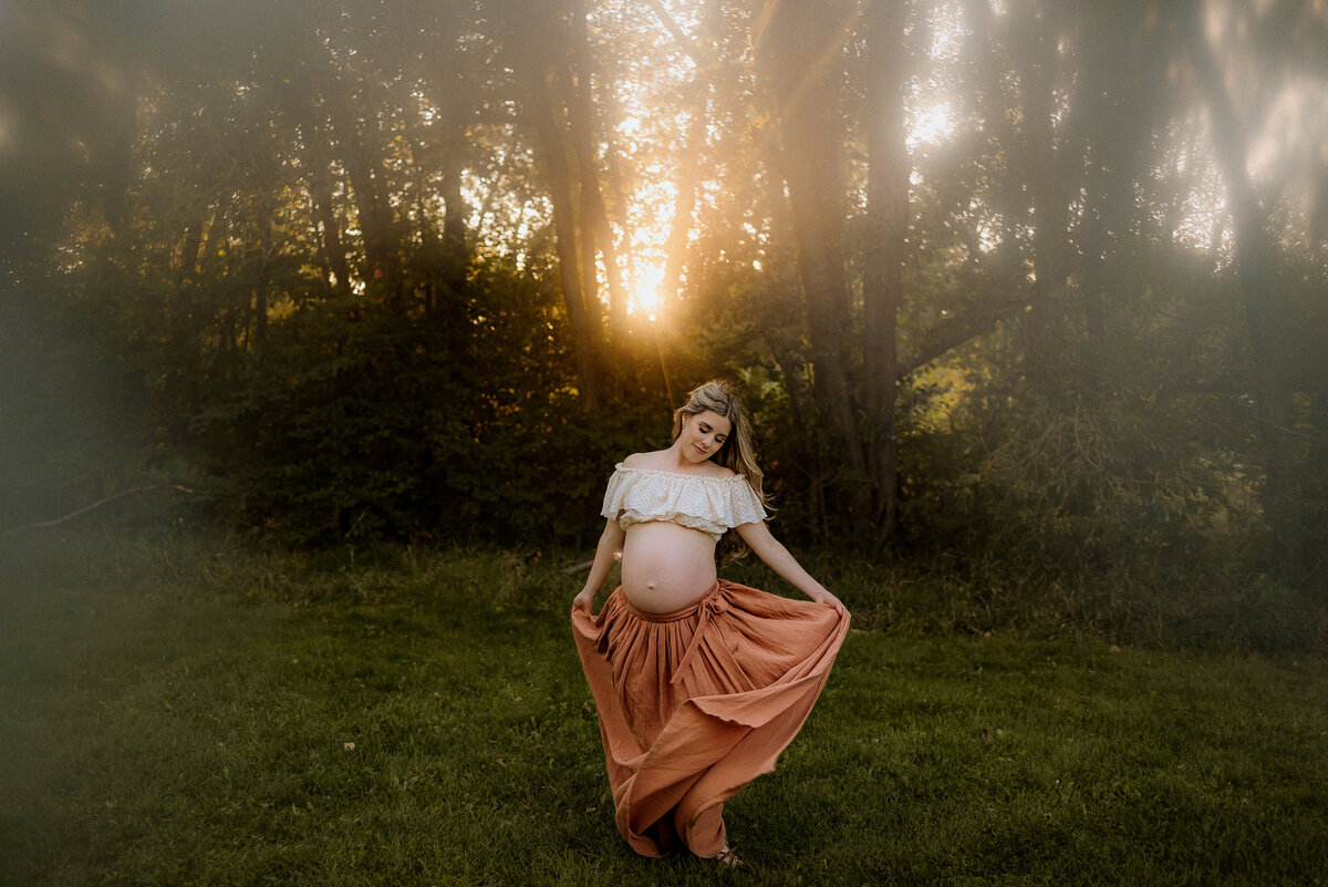 My Calgary maternity portraits are a timeless keepsake of the incredible journey into motherhood. Experience the beauty, grace, and love in each image.