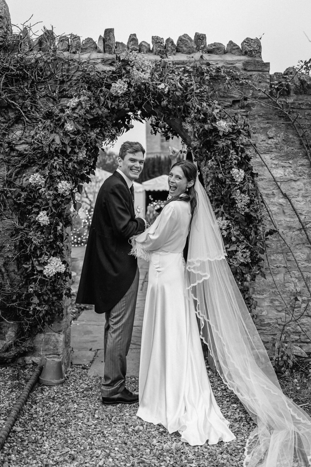 Bizzy Arnott Fine Art Wedding Phhotography England_109