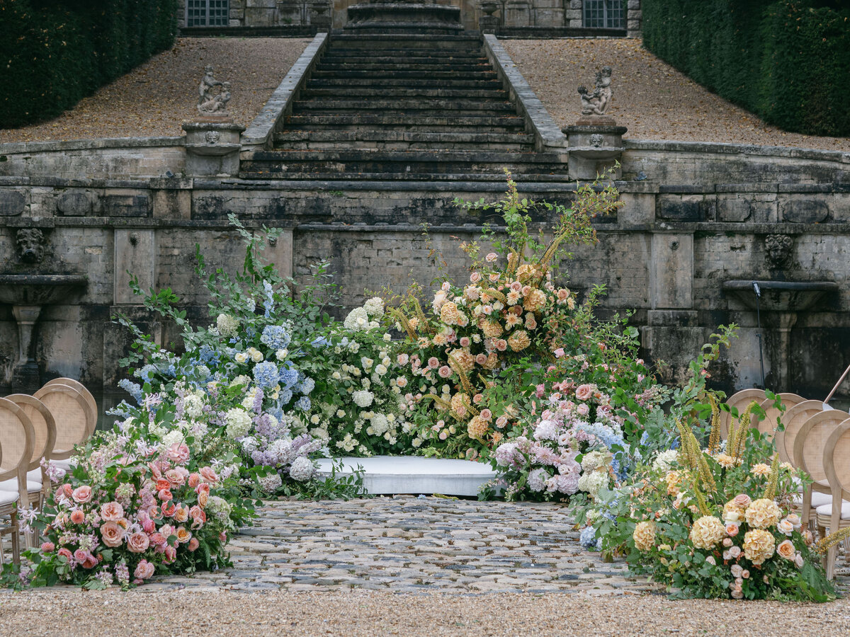 Chateau-de-Villette-wedding-florist-FLORAISON-13