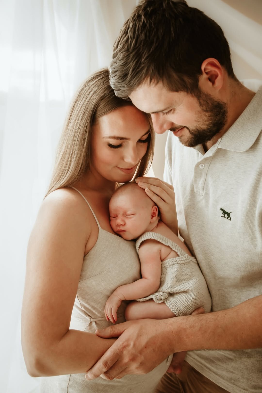 Beautiful newborn session in the studio last week always capturing the bond between parents and 