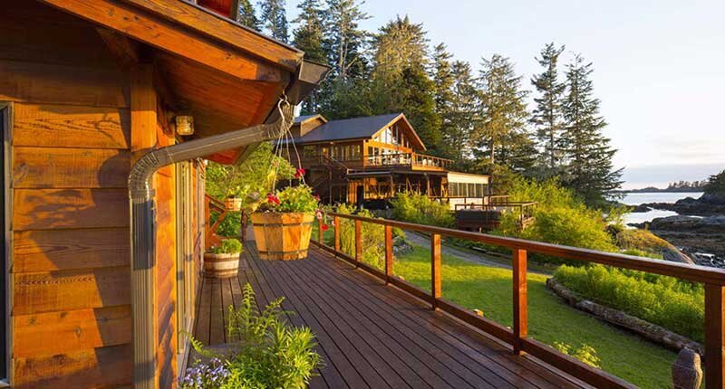 Cabin over looking greenery and beautiful scenery