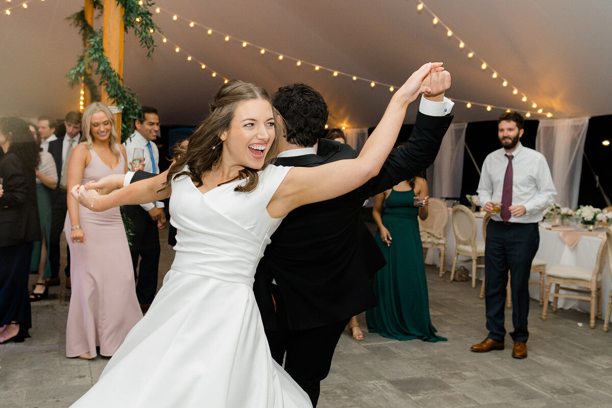 bride_hits_dance_floor_boston_spring_wedding_kailee_dimeglio_photography-1797_websize
