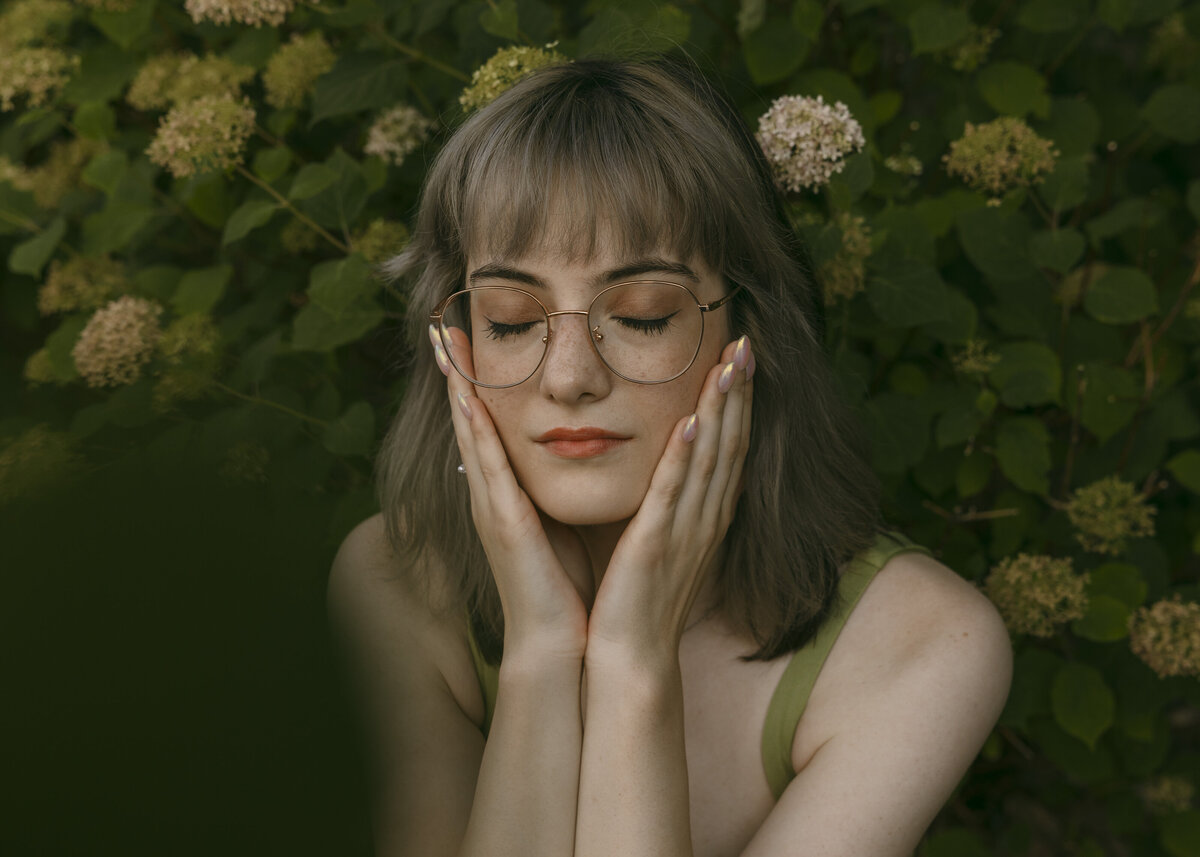 kyra-105