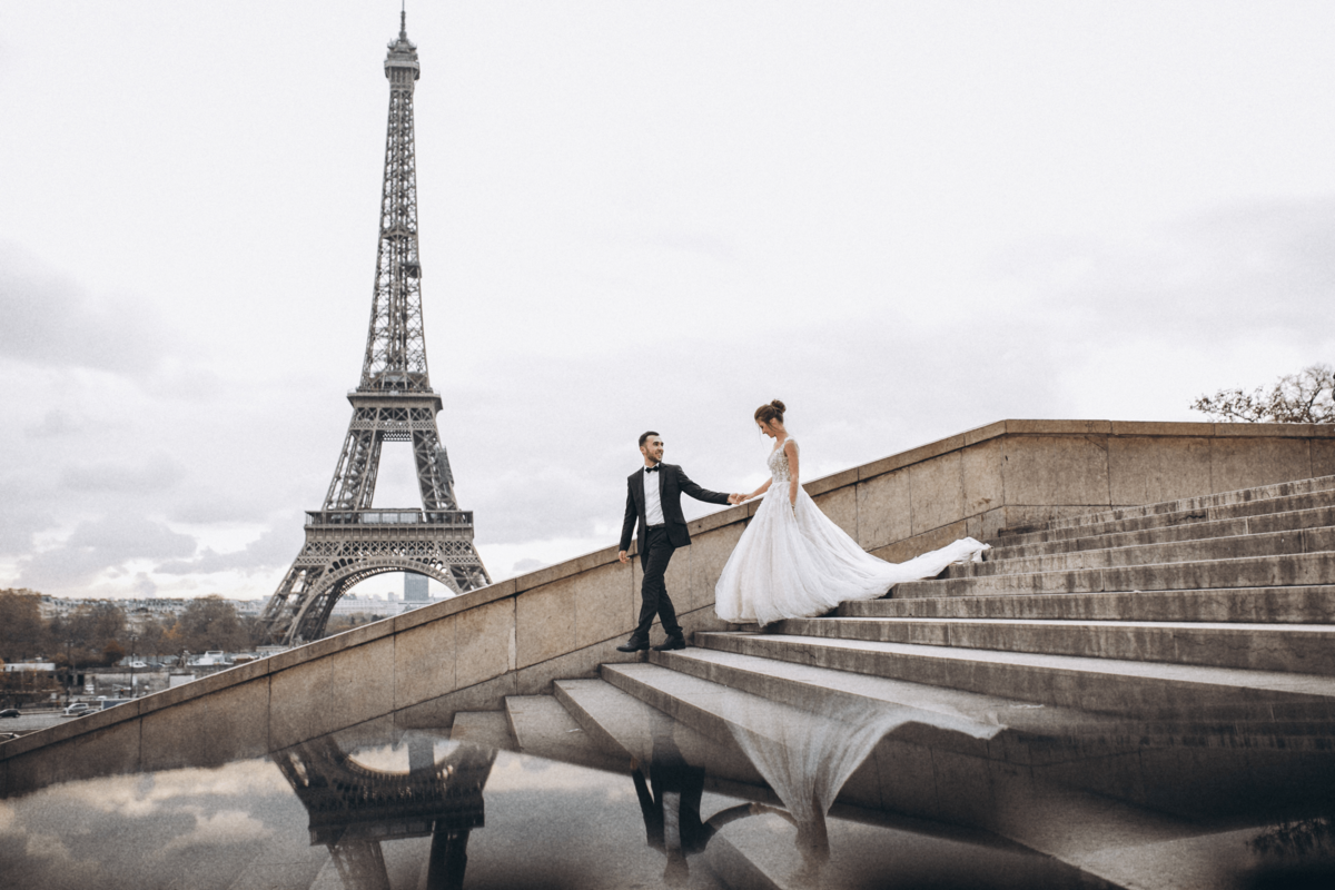 wedding-couple-france-min